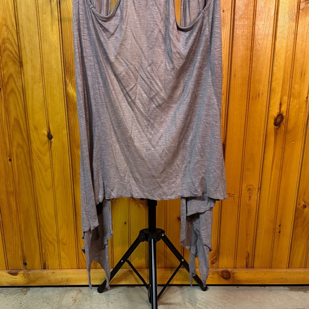 Elegant Grayish Brown-Sleeveless Wrap - Picture 8 of 8